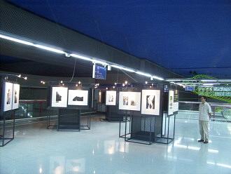 Art exhibition at Colombia station