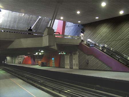 Vue des quais et de la mezzanine