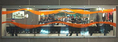 Fenestration d'un quai de la ligne orange