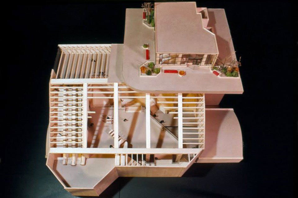 Maquette of the station