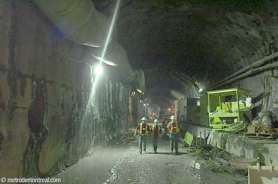 The excavation for the new platform, seen on an August 2004 tour immediately after the station reopened.