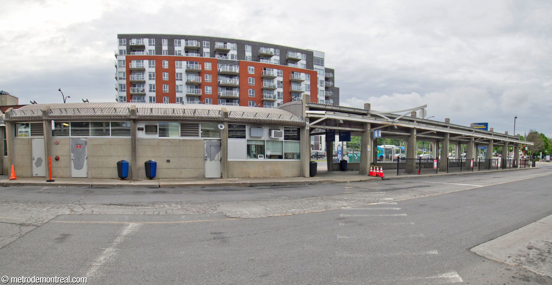 The north building of the bus terminal, seen from across the bus driveway.