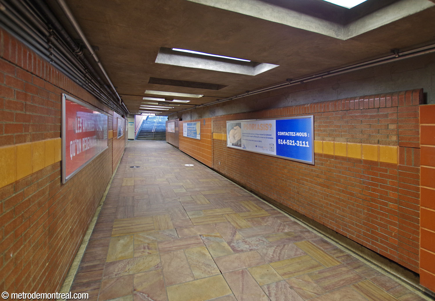The hallway from the north building of the bus terminal (far end) to the ticket hall.