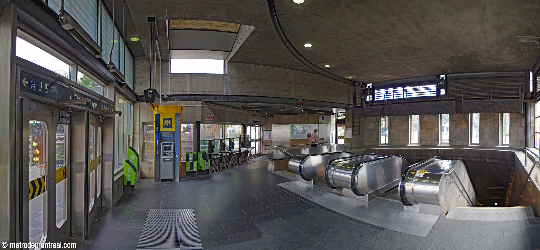 Intérieur du deuxième édicule construit en 1999-2000.