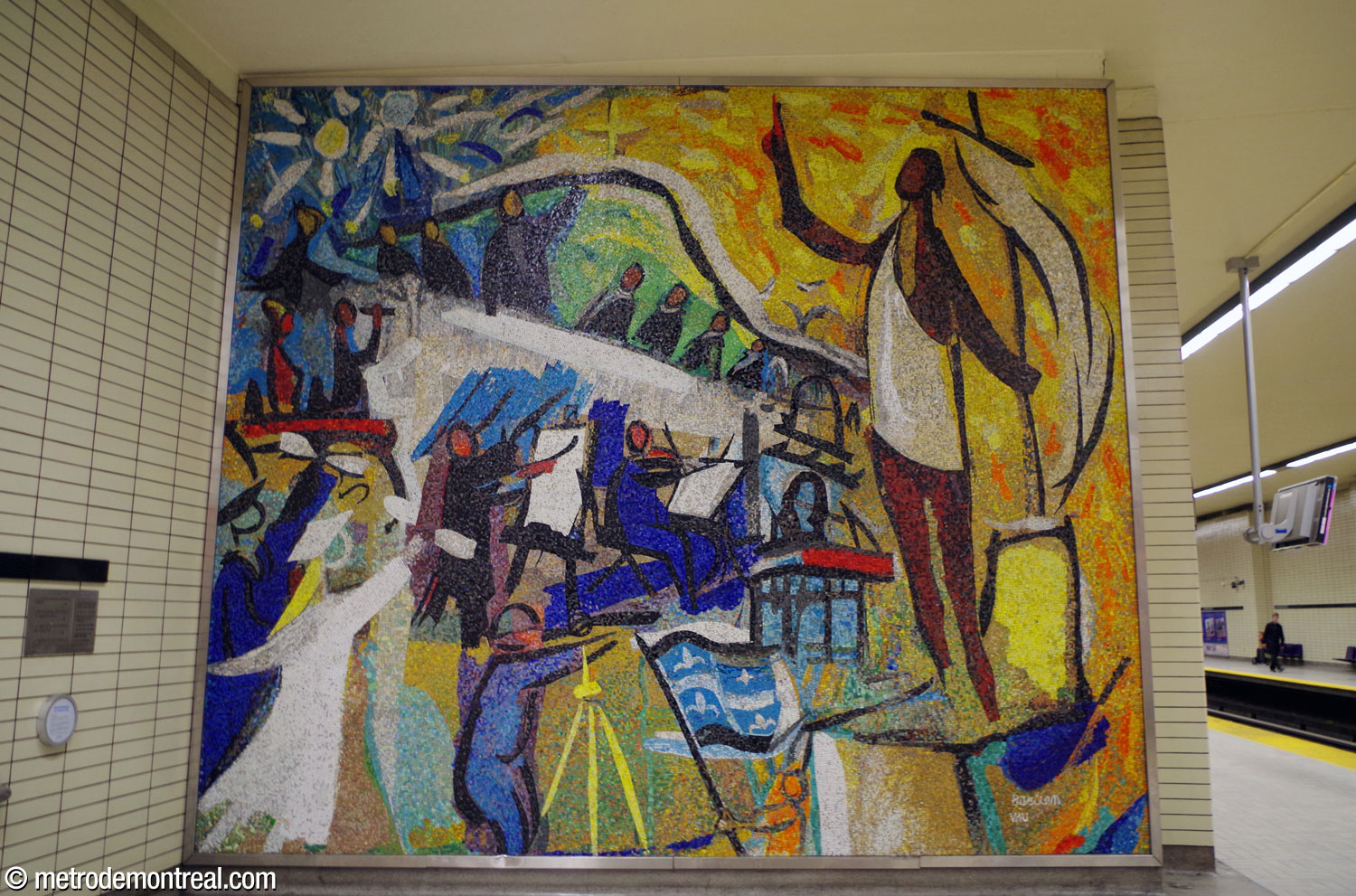 La grande mosaïque haute en couleurs en l'honneur de la Société Saint-Jean-Baptiste, œuvre de Gabriel Bastien et Andrea Vau, située sur le quai Côte-Vertu.